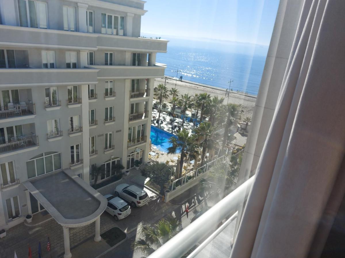Bral Apartments 8 Two-Bedroom Beachfront Durrës 外观 照片