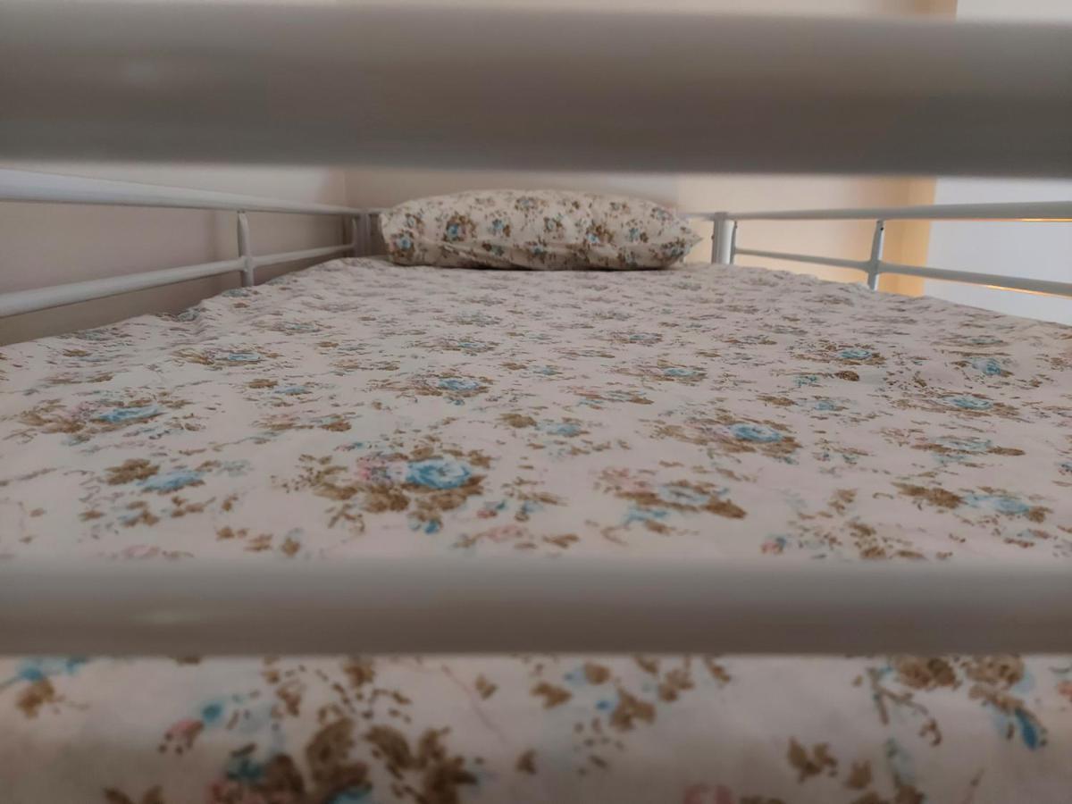 Bral Apartments 8 Two-Bedroom Beachfront Durrës 外观 照片