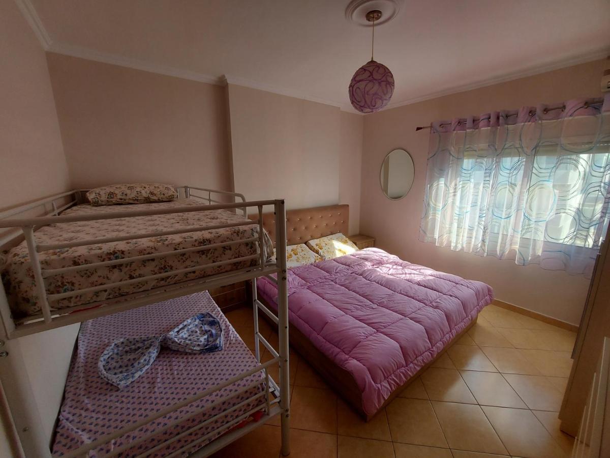 Bral Apartments 8 Two-Bedroom Beachfront Durrës 外观 照片