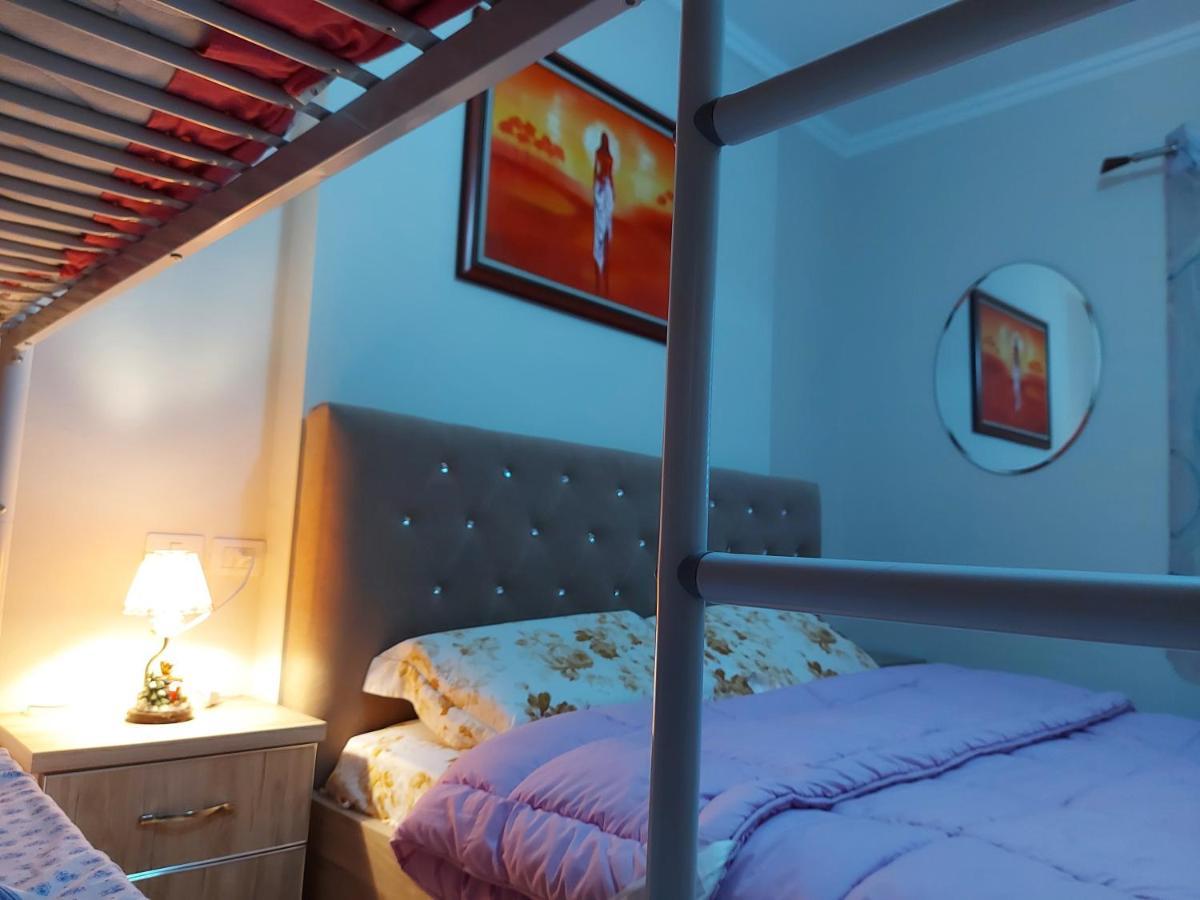 Bral Apartments 8 Two-Bedroom Beachfront Durrës 外观 照片