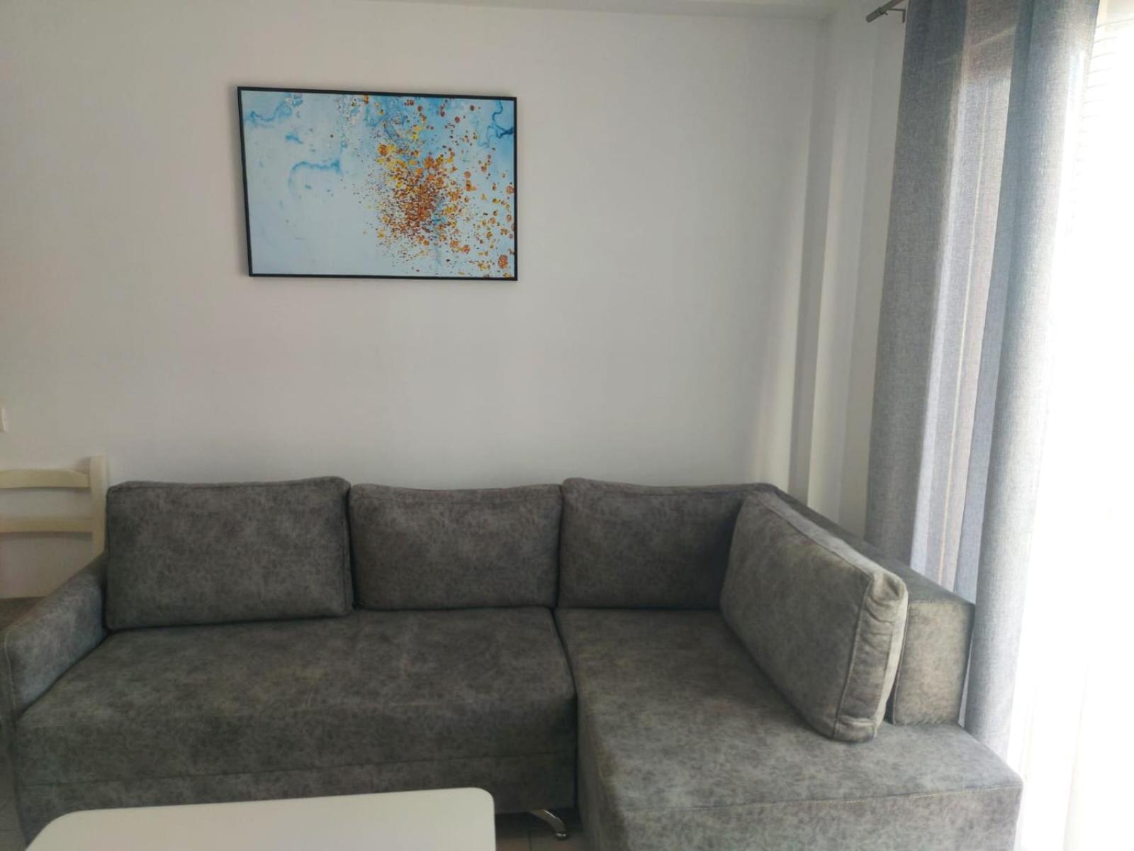 Bral Apartments 8 Two-Bedroom Beachfront Durrës 外观 照片
