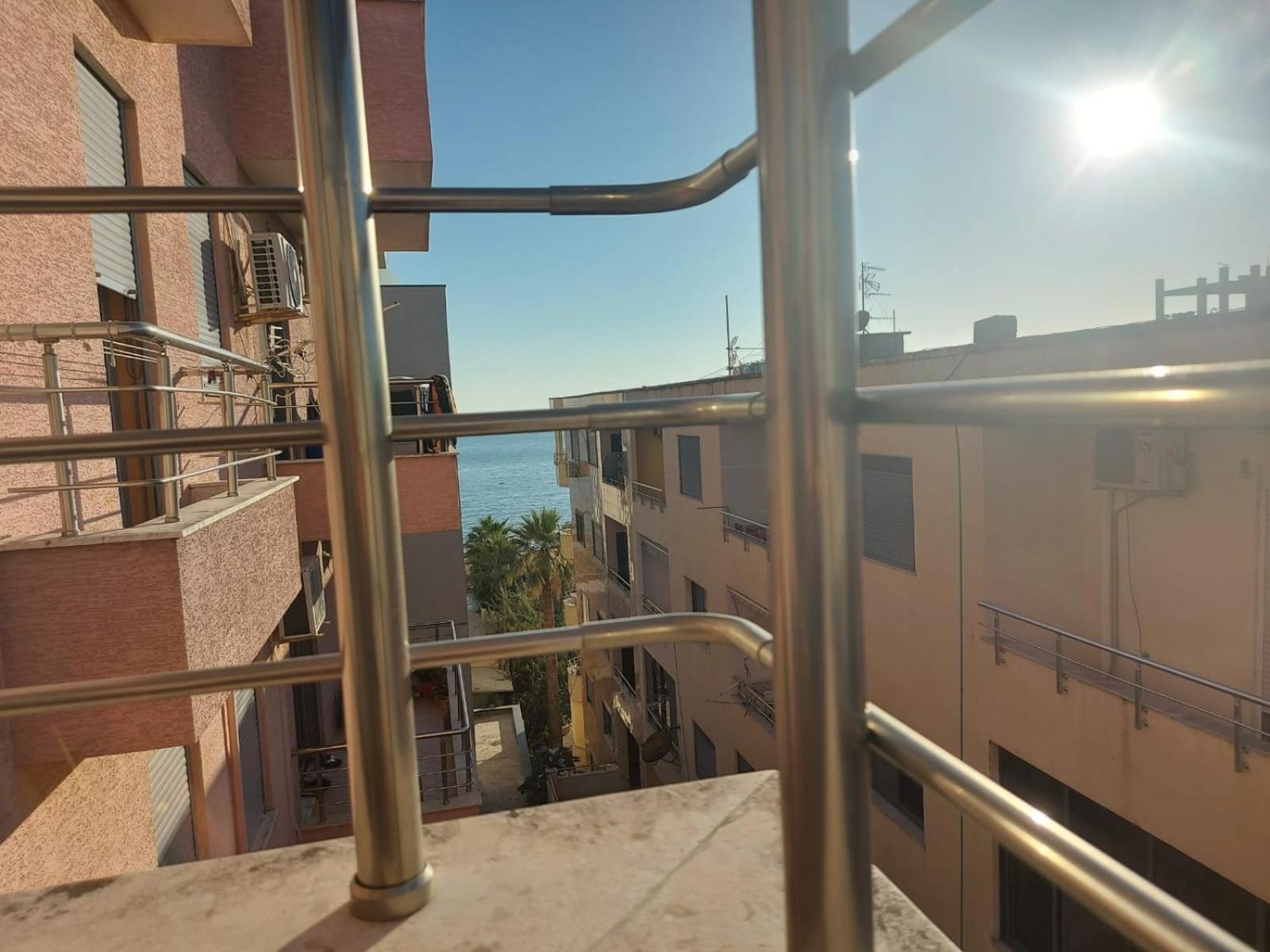 Bral Apartments 8 Two-Bedroom Beachfront Durrës 外观 照片