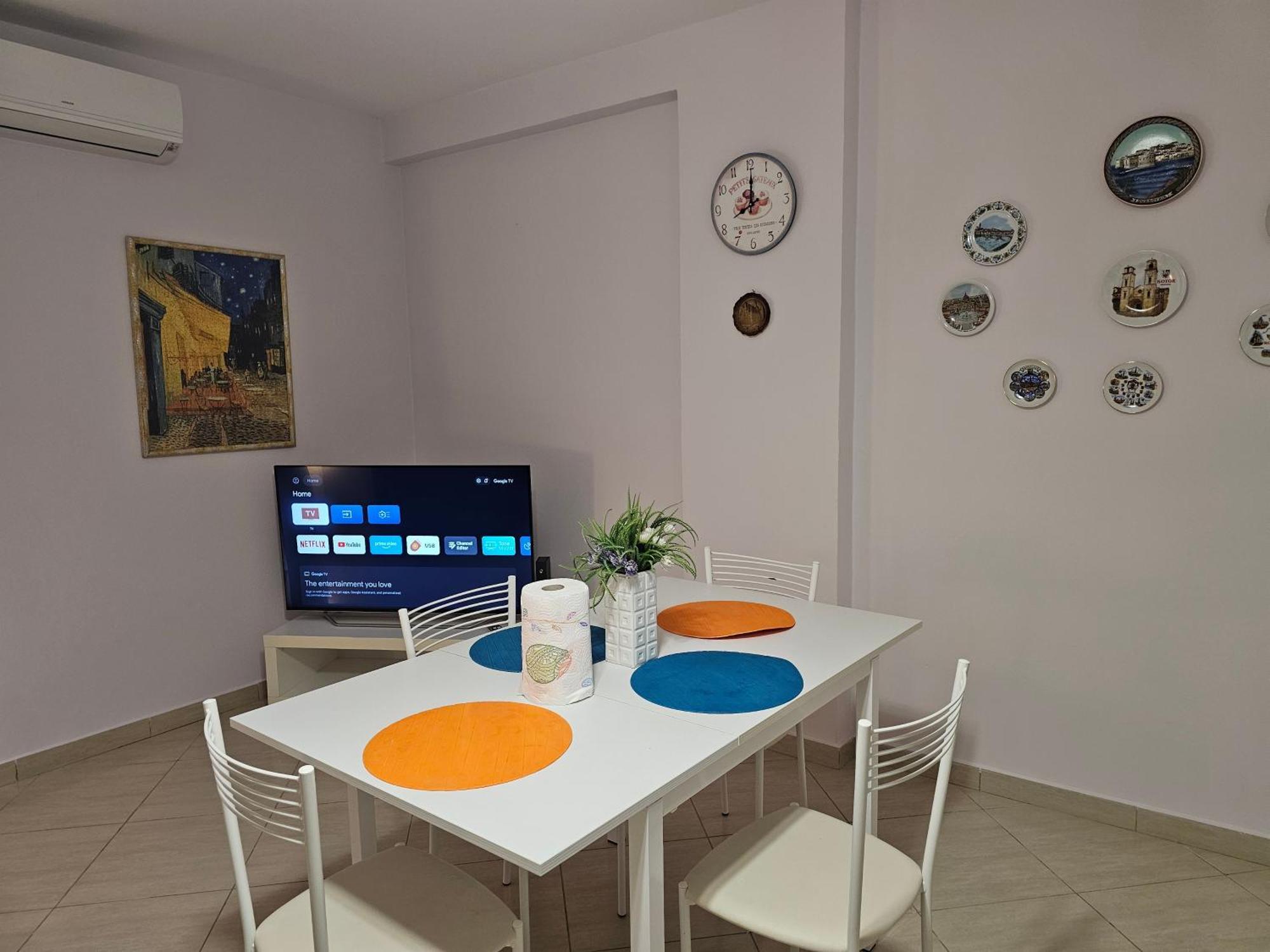 Bral Apartments 8 Two-Bedroom Beachfront Durrës 外观 照片